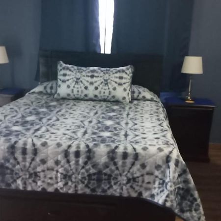 Bailey'S Bed And Breakfast Runaway Bay Eksteriør billede