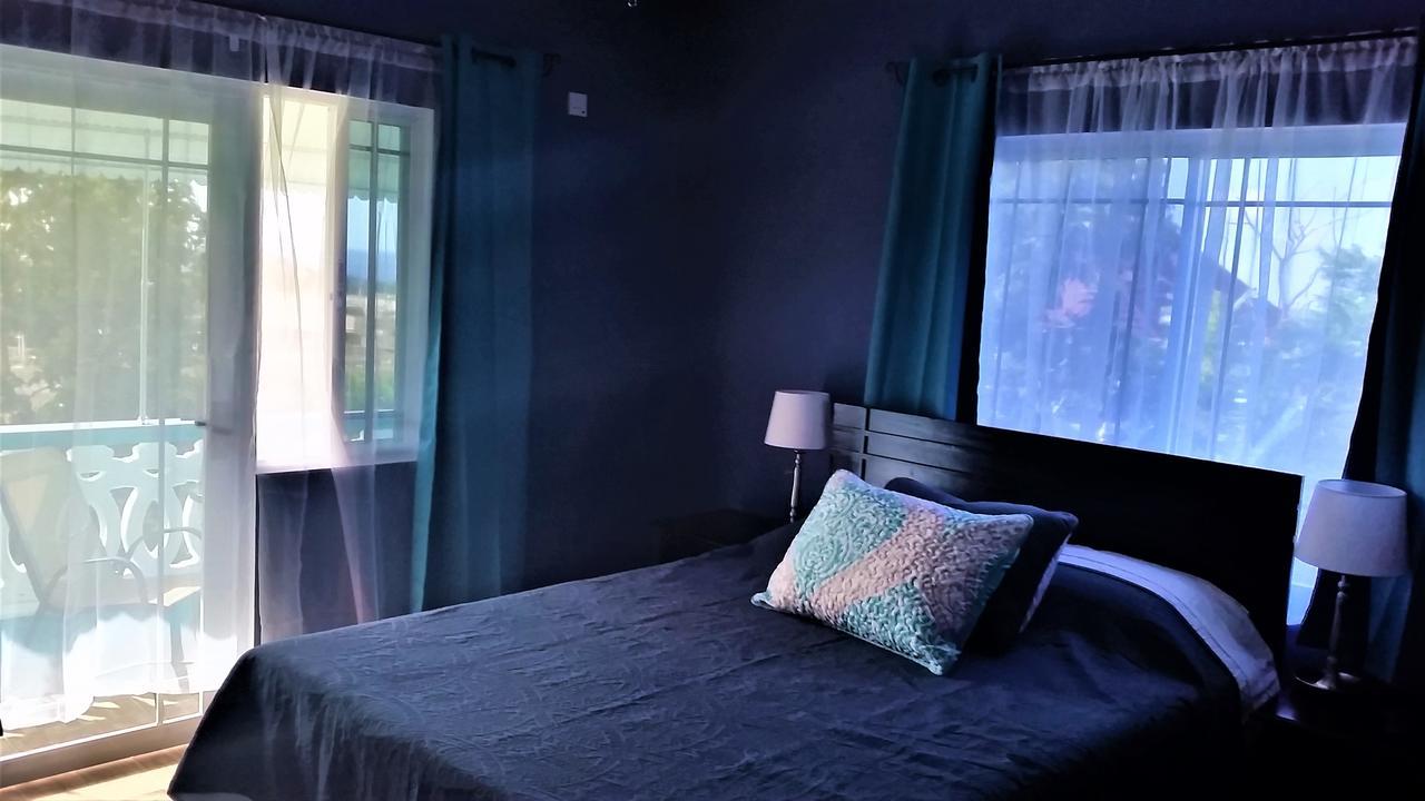 Bailey'S Bed And Breakfast Runaway Bay Eksteriør billede