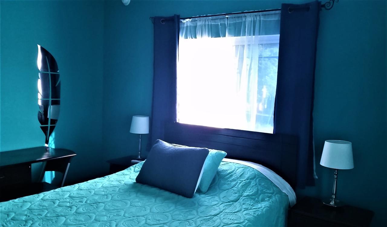 Bailey'S Bed And Breakfast Runaway Bay Eksteriør billede