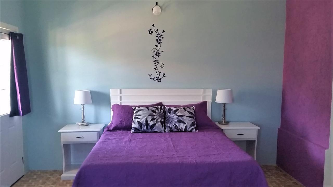 Bailey'S Bed And Breakfast Runaway Bay Eksteriør billede